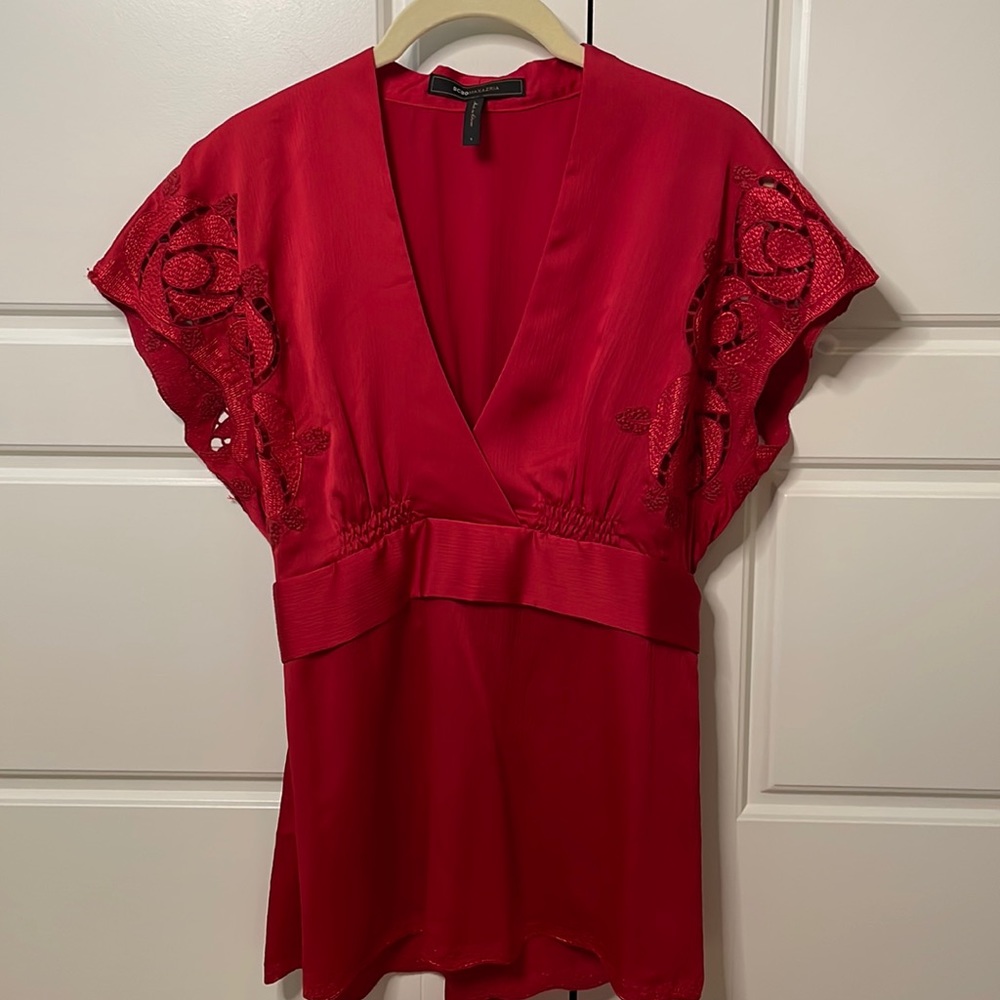 BCBG small red blouse with lace cap sleeves